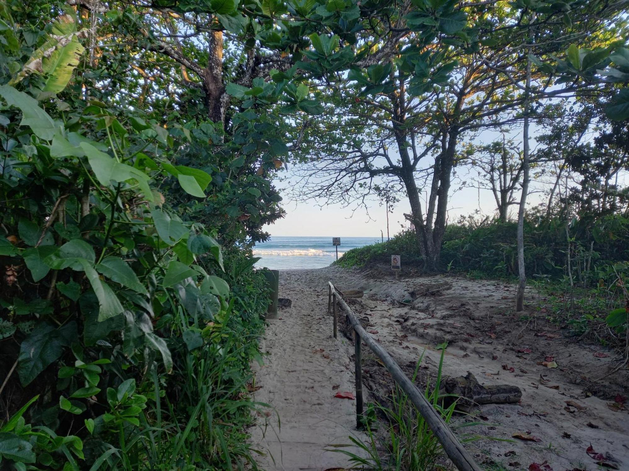 Suite No Condominio Itamambuca - Muito Perto Da Praia !!! Ubatuba Habitación foto